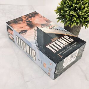 Titanic VHS 1998 2 Tape Set New Factory Sealed Sprint Edition